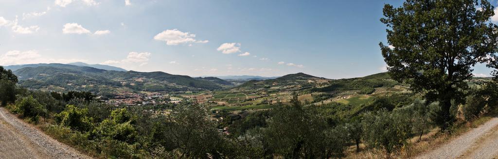 Podere Il Poggiolo Понтассьеве Экстерьер фото