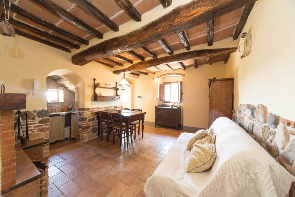 Podere Il Poggiolo Понтассьеве Экстерьер фото