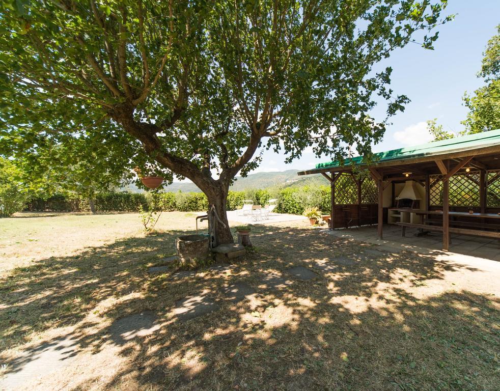 Podere Il Poggiolo Понтассьеве Экстерьер фото